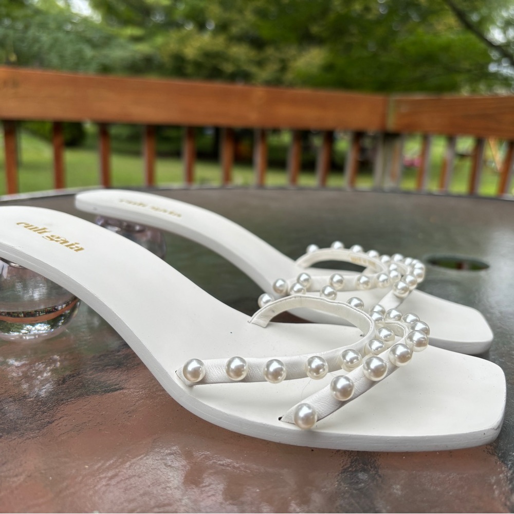 cult gaia White Pearl-Embellished Sandal